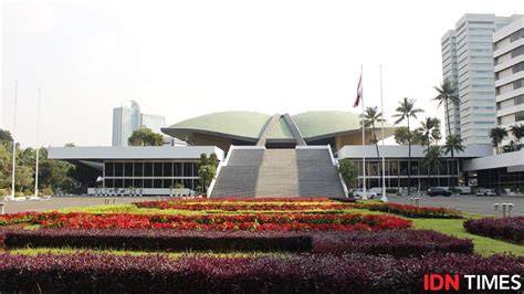 Gedung MPR DPR RI