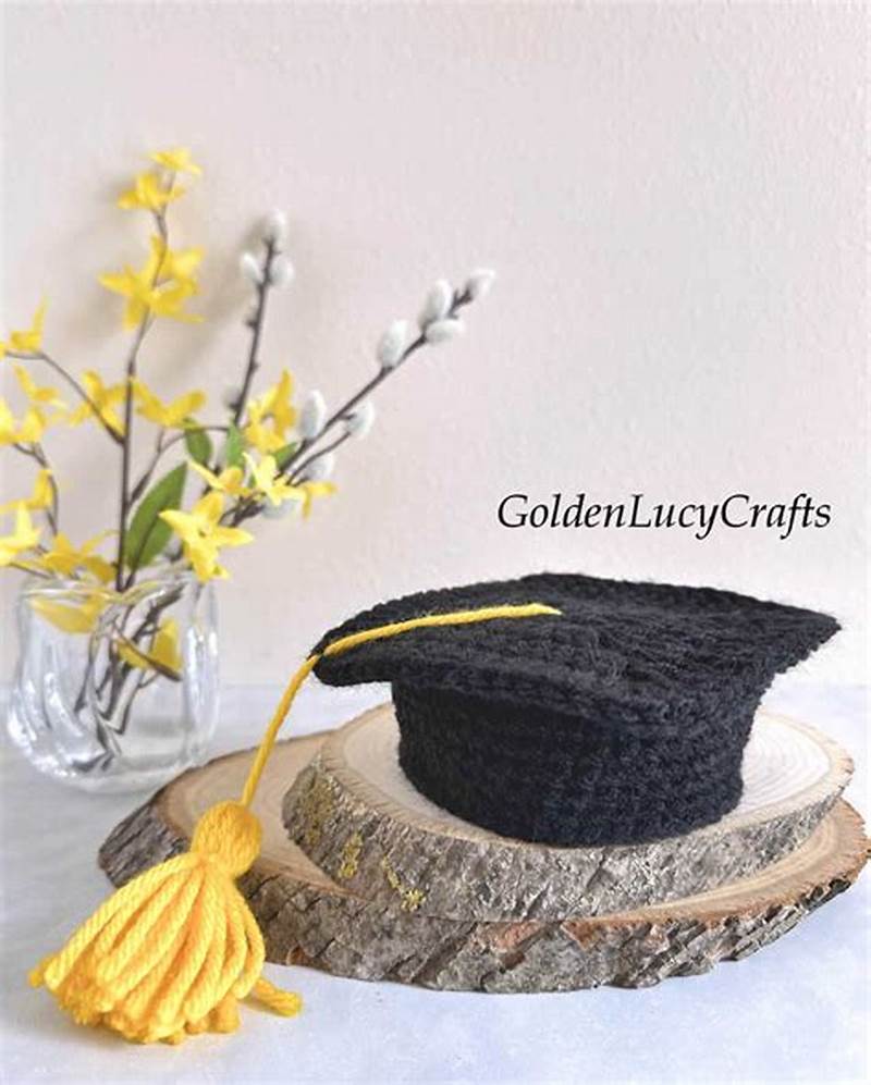 Graduation Cap Crochet Pattern