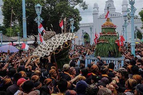 Grebeg Maulud Surakarta