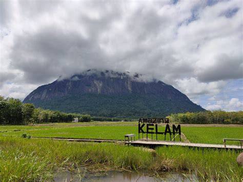 Gunung Kelam