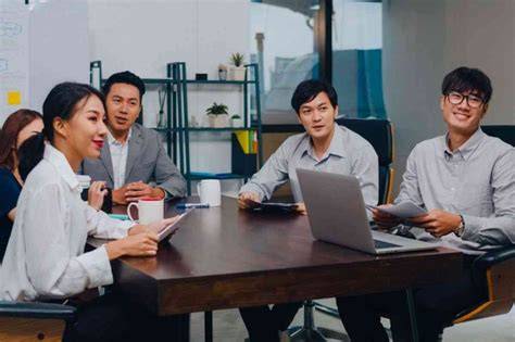 HRD sedang bekerja