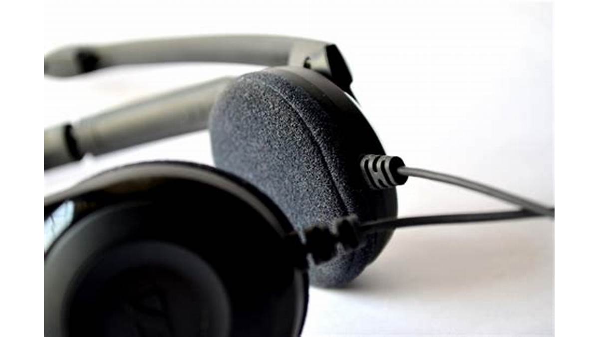 Headset Bluetooth atau alat perekam suara