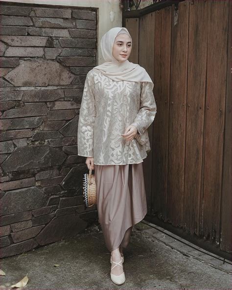 Hijab Pashmina Rok Blouse Pernikahan