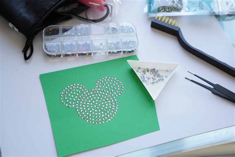 How To Make Rhinestone Templates With Cricut