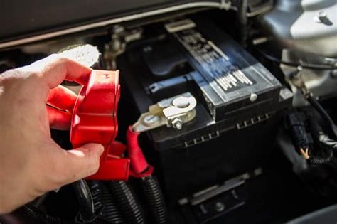 How To Unhook A Car Battery
