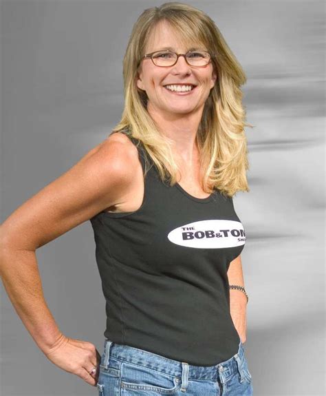 How old is Kristi Lee