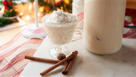 How to Make Creamy Eggnog from Scratch