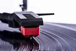 How to Replace a Needle On a Record Player