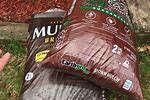 How to Spread Bagged Mulch