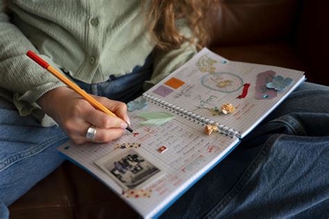 Ilustrasi Journaling
