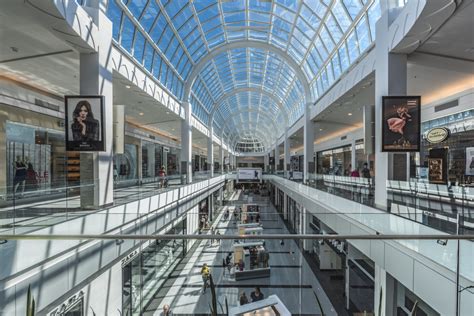 Is there a Modells in Roosevelt Field Mall