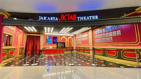 JKT48 theater performance