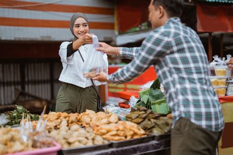 Jualan Makanan