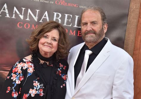 Judy Warren dan Tony Calon Suami