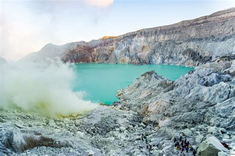 Kawah Vulkanik