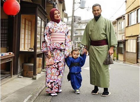 Keluarga Jepang adat