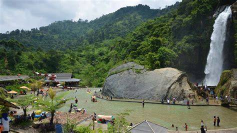 Kolam Curug Bidadari