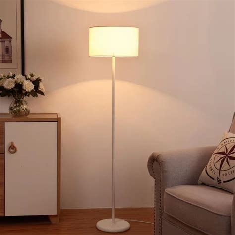 Lampu Lantai Minimalis