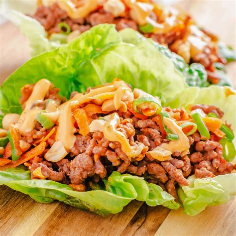 Lettuce wrap with meat