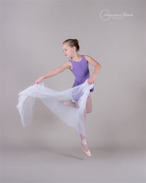 Light and Airy Texture in Dance