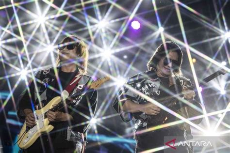 Lirik dalam Musik Rock