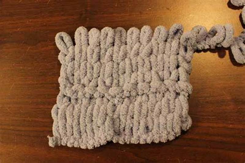 Loop Yarn Scarf Pattern