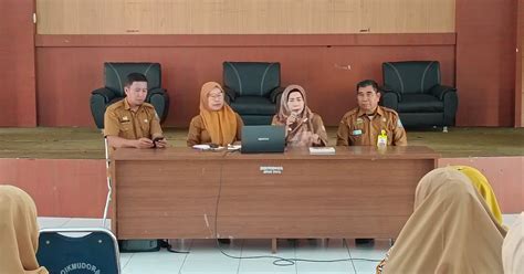 Mabigus sedang rapat