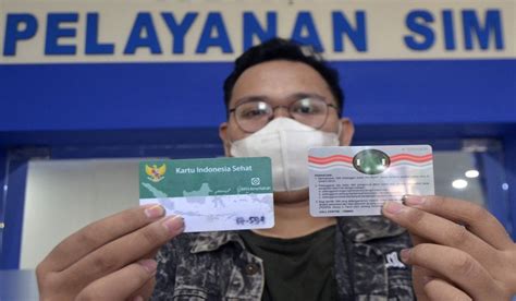 Mahasiswa Perpanjang SIM