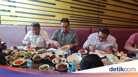 Makan Siang Tim