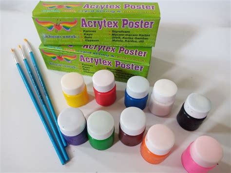 Media untuk Cat Poster