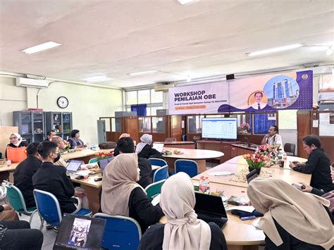 Mengadakan Workshop