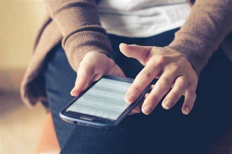 Menulis di Handphone
