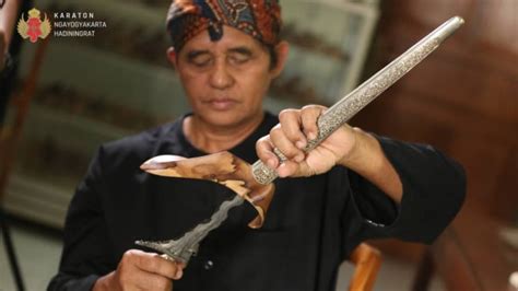 Merawat Keris Tradisional