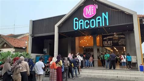Mie Gacoan store front