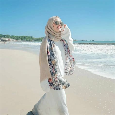 Mini Hijab Pantai
