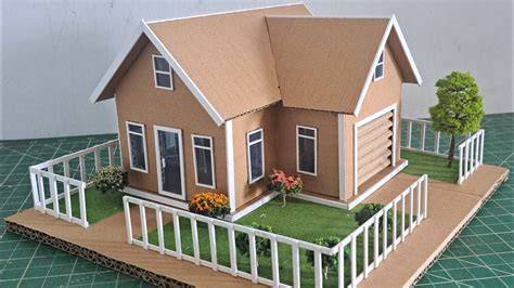 Miniatur Rumah Kardus