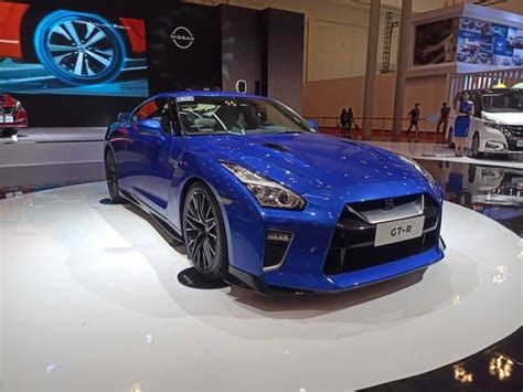 Mobil GT Exterior