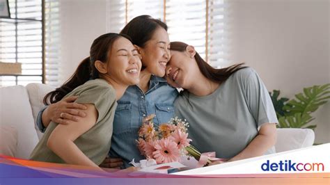 Momen Bersama Ibu