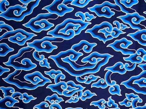 Motif Batik Mega Mendung