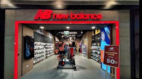 Toko sepatu New Balance resmi