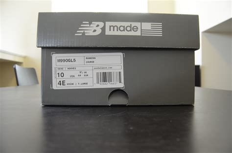 Box sepatu New Balance original