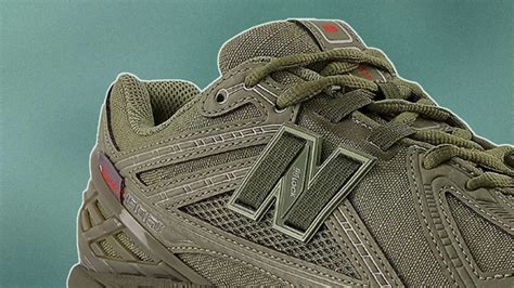 Detail jahitan sepatu New Balance
