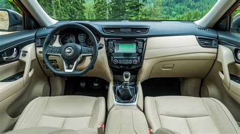 Nissan X-Trail Interior