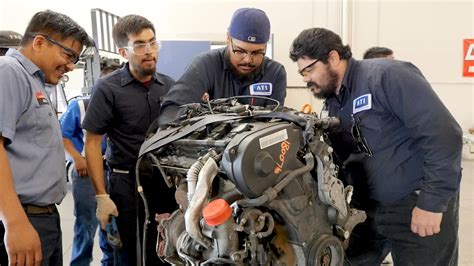 Online Learning in Automotive Technology Training
