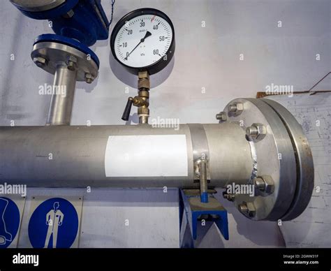 PDAM pipe and pressure gauge