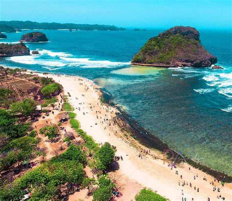 Pantai Goa Cina Malang