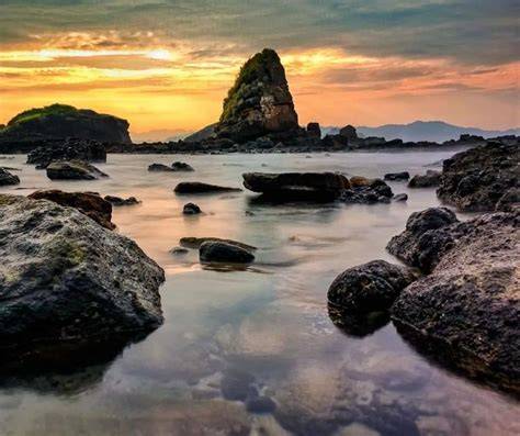 Pantai Mediterania di Papuma