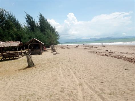 Pantai Pasir Jambak Batam