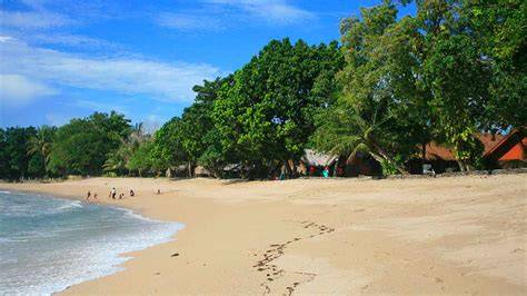 Pantai Sambolo