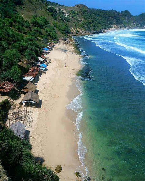 Pantai Selatan Jawa Tengah
